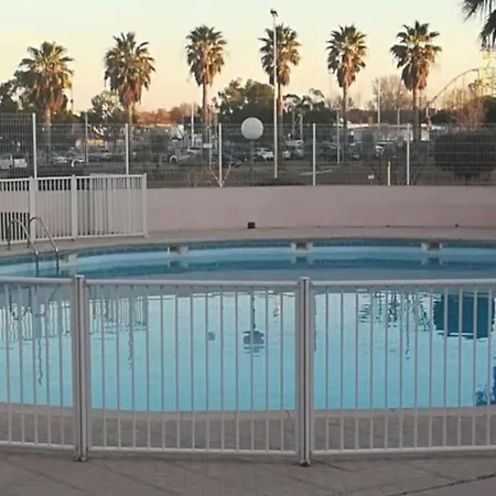 Plongez Dans Le Lagon Bleu Apartment Le Grau-du-Roi